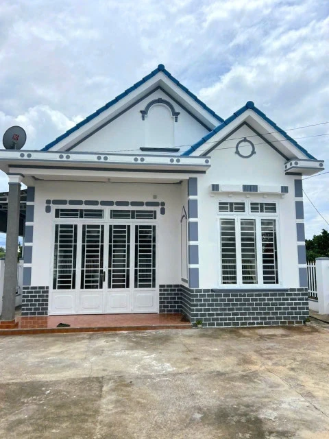 🌿 BÁN NHÀ SÂN VƯỜN ĐẸP TẠI TÂN HỘI – ĐỨC TRỌNG, LÂM ĐỒNG Chỉ 2.500.000.000 VNĐ – Sổ riêng, có thổ cư, vào ở ngay