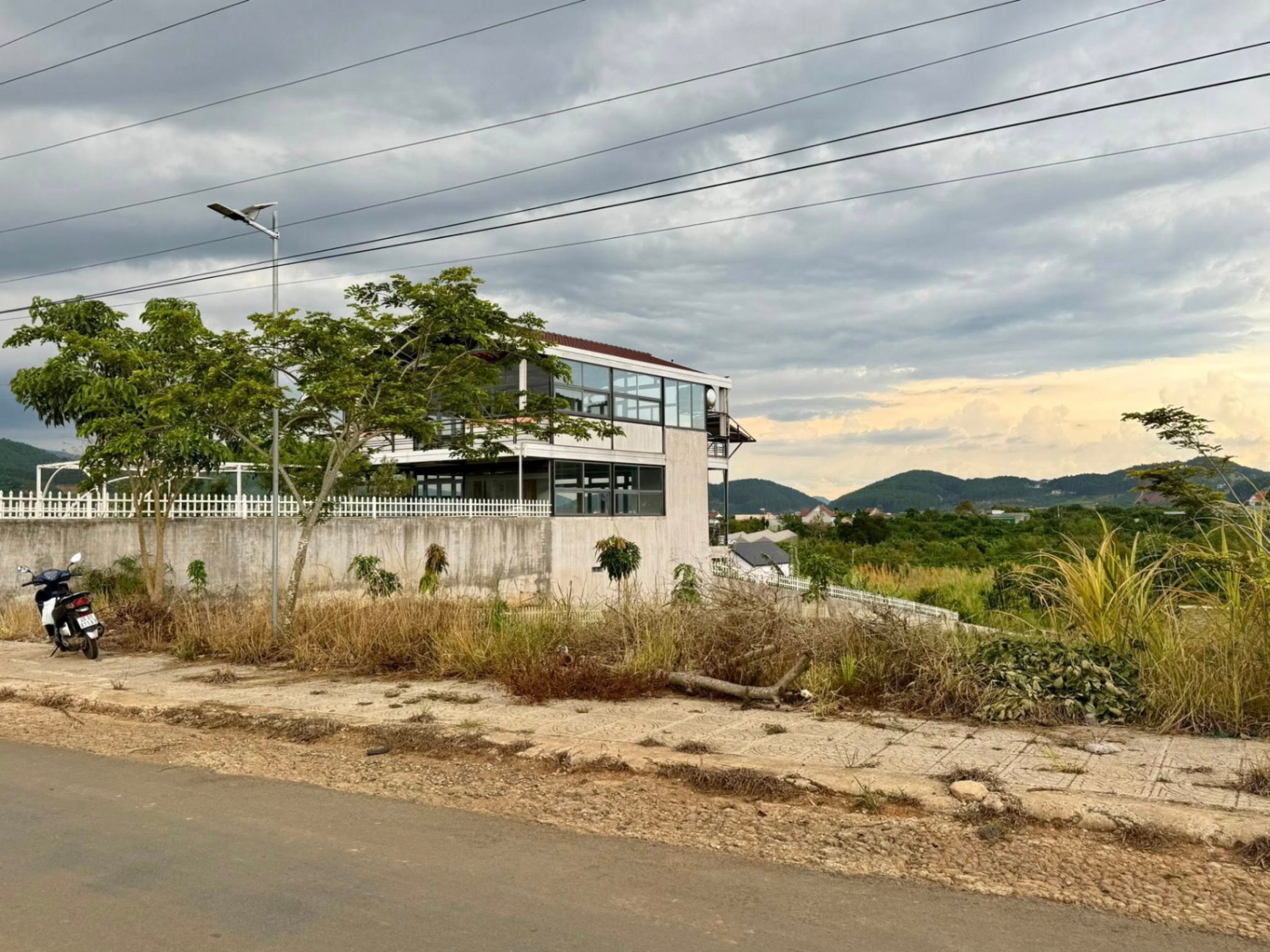 BÁN ĐẤT ĐẸP MẶT NHỰA – THÔN 3 MÊ LINH, VEN ĐÀ LẠT