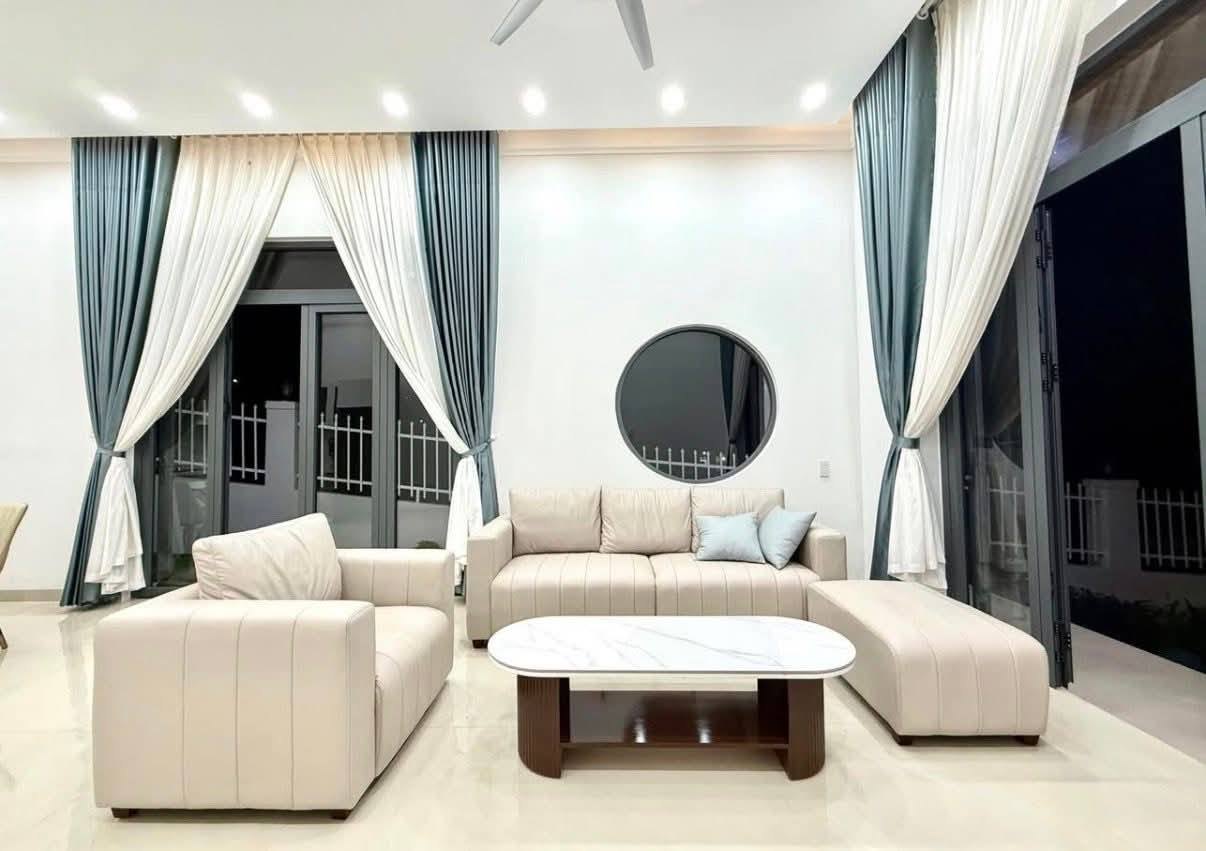Nhà Tại Mê Linh, Nam Ban Lâm Hà